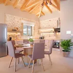 Pantheon Luxury *