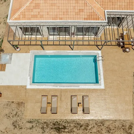 Pantheon Luxury Villa
