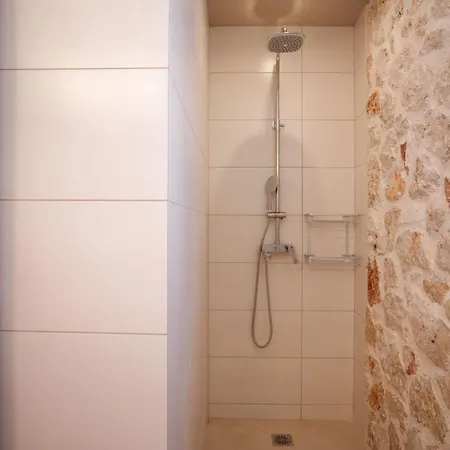 Pantheon Luxury Skala (Kefalonia)