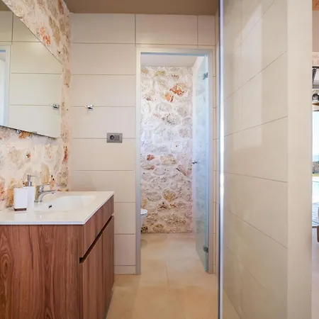 Βίλα Pantheon Luxury *