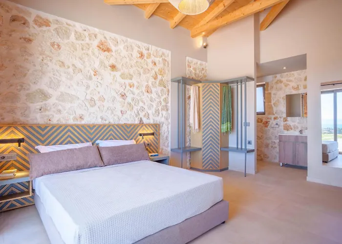 Pantheon Luxury Villa *